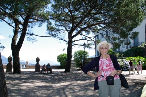 Jacqueline et les lacs Italiens 2015