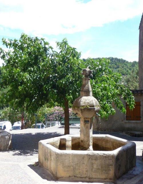 VILLAGES DU VAR -   Le  Muy, Callas, Claviers  