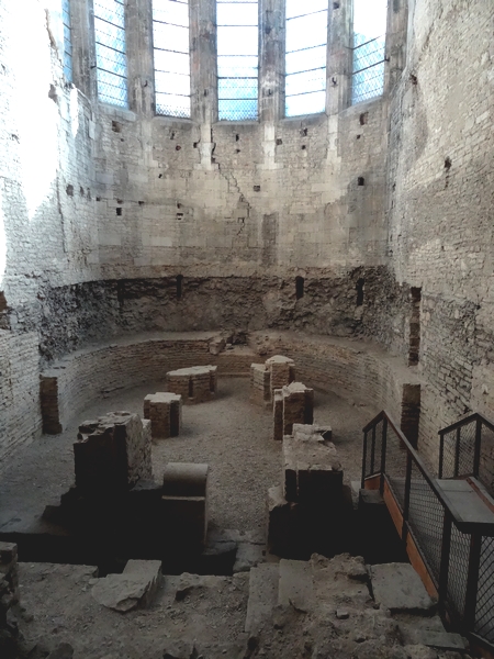 Le Musée Rude se trouve dans l'ancienne église Saint-Etienne