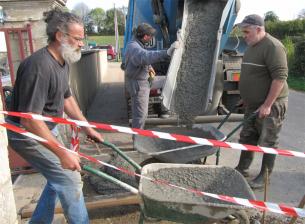 Des bras pour la rénovation du cimetière