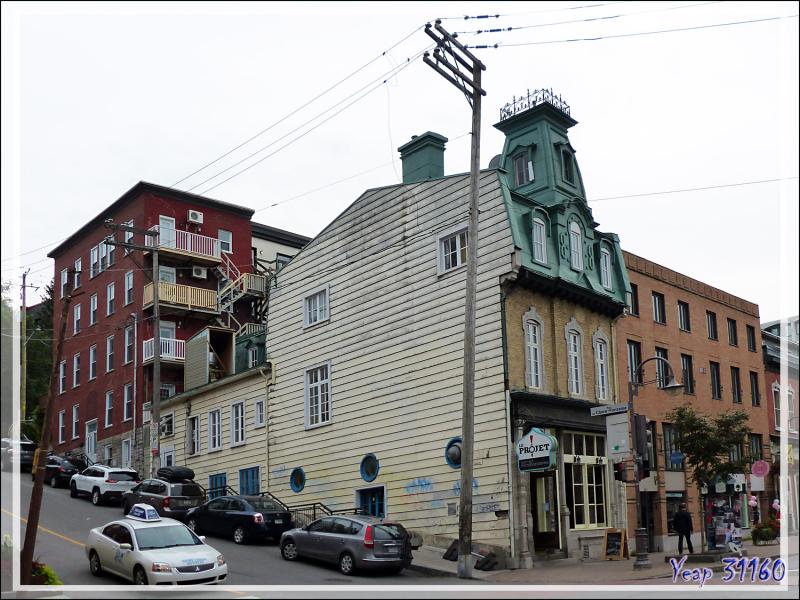 Balade pédestre dans les ruelles du Vieux Québec - Canada