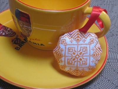 Biscornu-17-mumu-2.jpg
