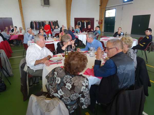 Le repas des Séniors de Châtillon sur Seine 2016, a eu un grand succès....