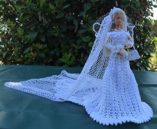 Clotilde : robe de baptême pour poupon