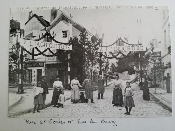 Deux photos anciennes découvertes par Pierre Magès...