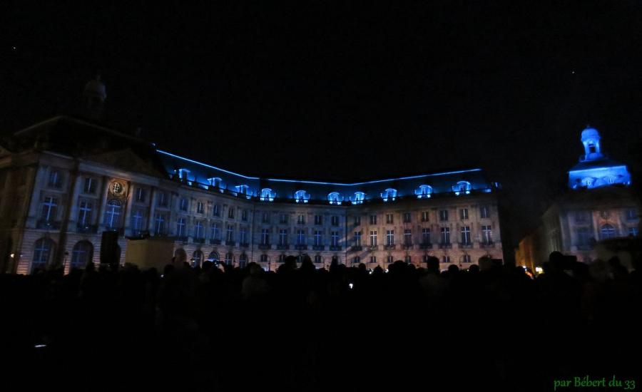 le soir de la fête du vin à Bordeaux