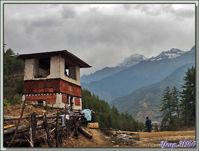 Blog de images-du-pays-des-ours : Images du Pays des Ours (et d'ailleurs ...), Chorten - Tsento - Vallée de Paro - Bhoutan