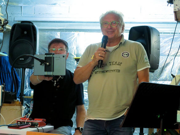 Une bien agréable Fête de la Musique a eu lieu dans le quartier de Château-Gaillard de Châtillon-sur-Seine, chez Denis Bourtequoy