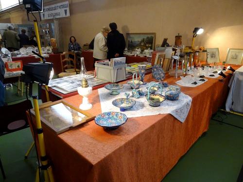 Le salon des antiquaires 2013, organisé par le Lion's Club Châtillonnais...