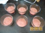 Verrine de cerises aux biscuits roses de Reims et mousse à la pistache