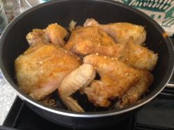 Recette poulet à l'indienne, riz aux épices et carottes, sauce au yaourt et naam..