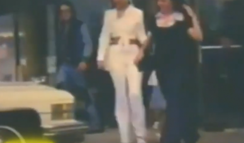RARE 1974 Elvis Presley Leaving Store FOOTAGE (w/ Lisa Marie & Linda Thompson)