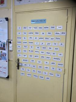 70 mots essentiels, référencés par Henmon