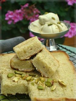 CRÈME GLACÉE A LA PISTACHE BIO