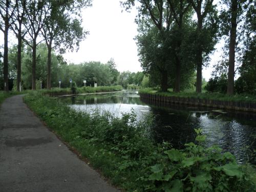  * Le Canal de l'Espierres