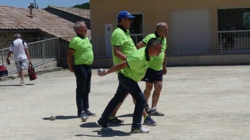 Quelques Villeneuvoie et Lavilledieu au fédéral quadrettes vérérans à Valvigneres 