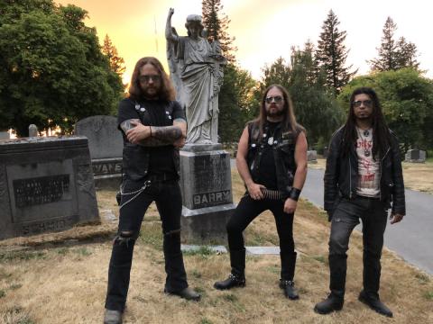 BEWITCHER - Les détails du nouvel album Under The Witching Cross ; "Too Fast For The Flames" Clip