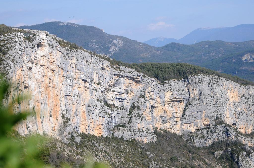 La montagne des vautours (2)...A suivre  