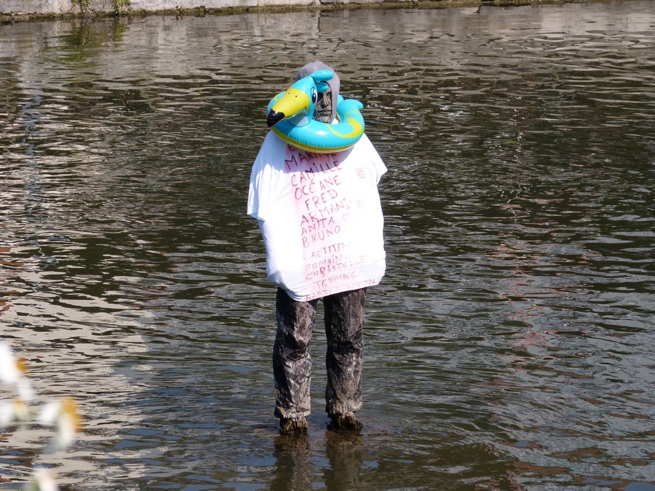 Notre monsieur sur l'eau