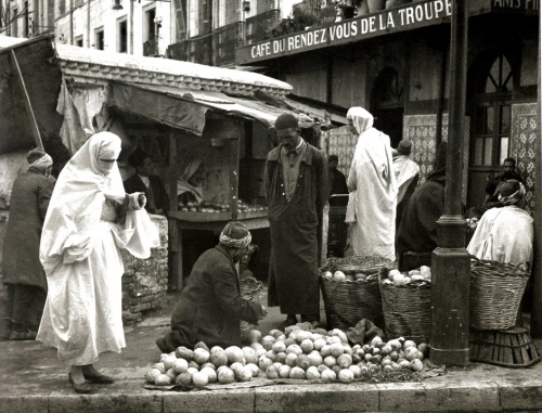 AlgÃ©rienne voilÃ©e