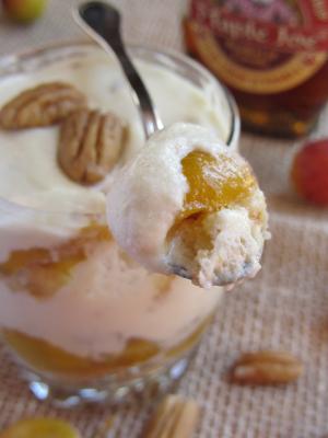 Tiramisu aux mirabelles, noix de pécan et sirop d'érable