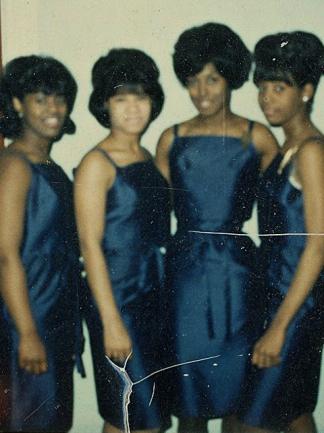 The Versalettes aka The Trinkets (2) 