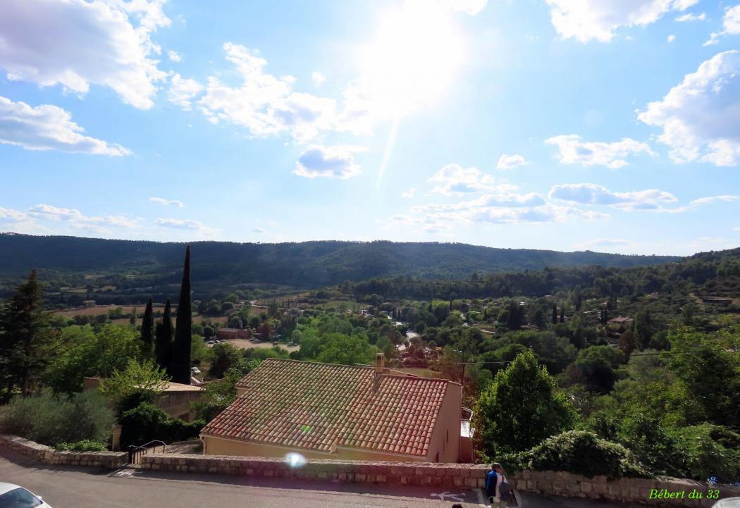 un pause à Moustier