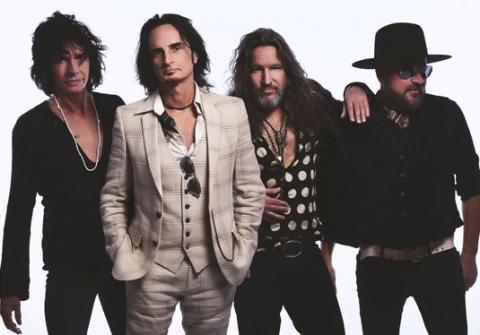 ROXANNE - Les détails du nouvel album Stereo Typical ; "Keep On Keepin’ On" [feat. Jeff Scott Soto] Clip