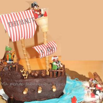 gâteau anniversaire bateau de pirate