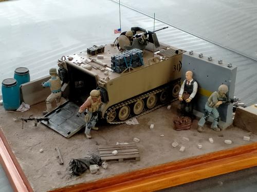 Diorama au 1/35 : sauvetage de VIP en Irak