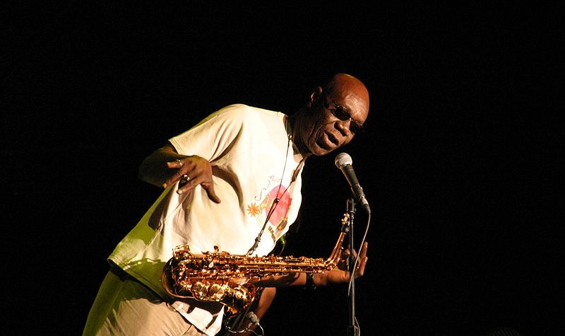 Manu Dibango décédé le 24-03-2020 à 86 ans des suites de ce foutu coronavirus