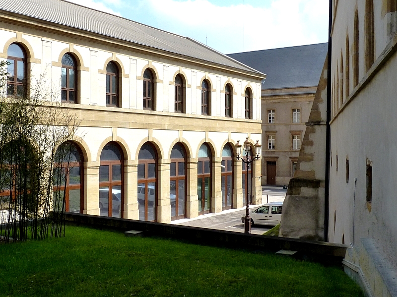 Metz / L'hôtel "La Citadelle" dans le quartier de l'Arsenal...