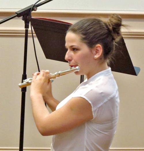 Le premier concert du trio I.L.E. a été un succès ...