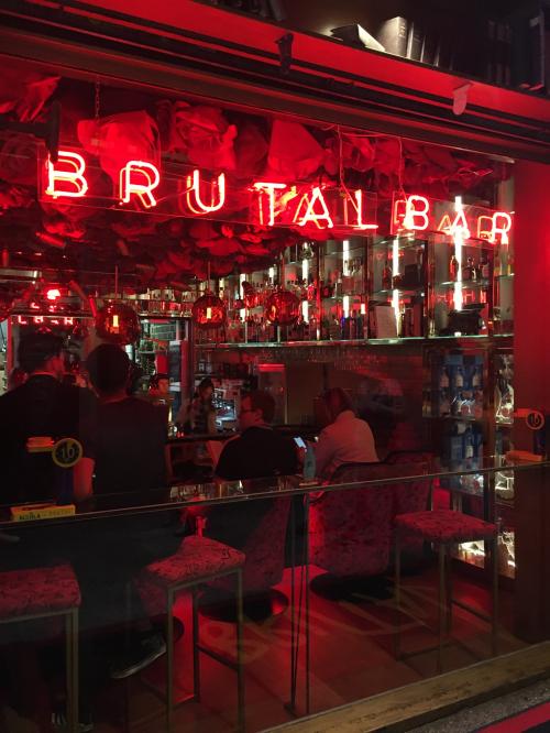Inclan Brutal Bar