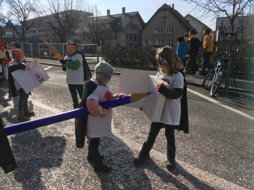Même les super-héros vont à l'école