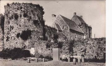 LES REMPARTS DE SAINT-SAUVEUR-LE-VICOMTE (Manche)