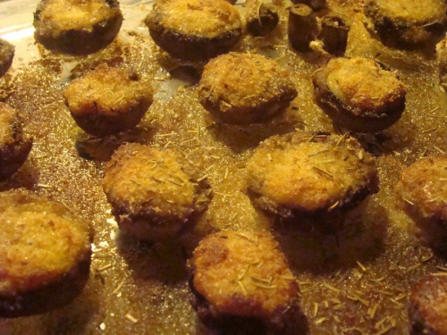 Recette de Champignons farçis à la mozzarella. Pourquoi pas!