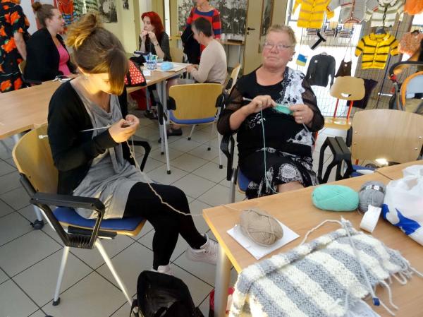 "La journée du tricot" a eu lieu au CSCL de Châtillon sur Seine