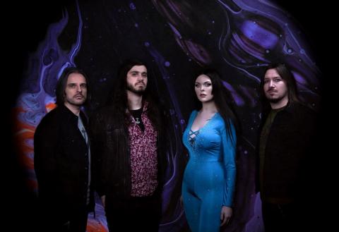 ALUNAH - Détails et extrait du nouvel album Strange Machine