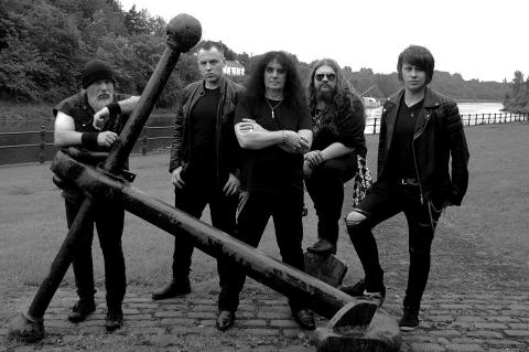BLITZKRIEG - Les détails du nouvel EP Loud And Proud