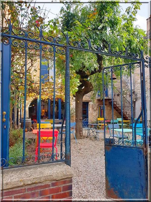 1032 - Noyers-sur-Serein dans l’Yonne (89) 