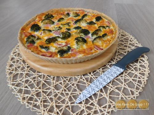 Quiche au brocoli, bacon & cheddar