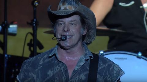 TED NUGENT - Les détails du nouvel album The Music Made Me Do It ; Clip "The Music Made Me Do It"
