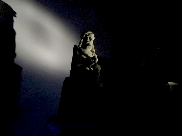 Une visite nocturne au Musée du Pays Châtillonnais, pour admirer les œuvres exposées, avec un autre regard... ....