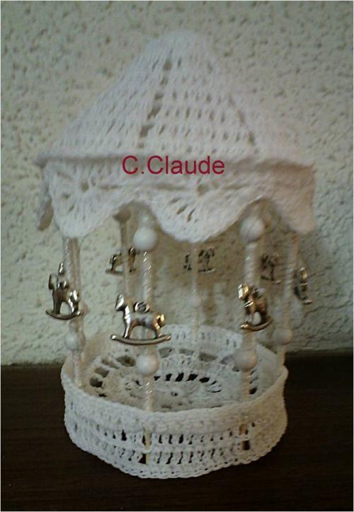 Le village blanc de Claude