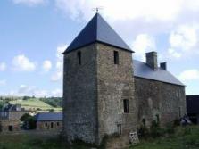 LES REMPARTS DE BURES-LES-MONTS (Calvados)