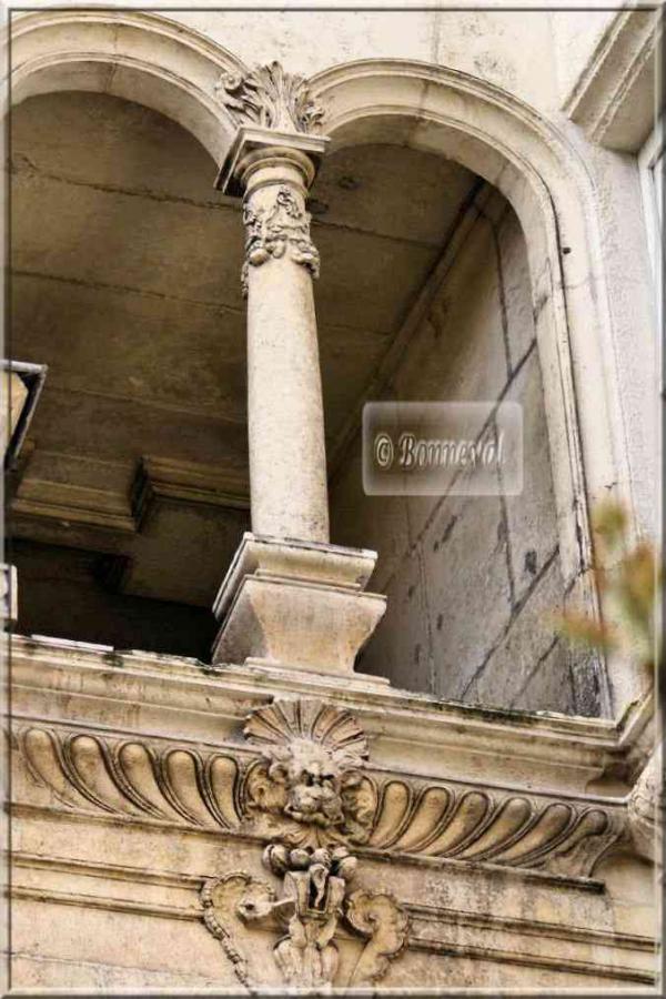 La Rochelle rue des Augustins Maison Henri II fenêtre géminée