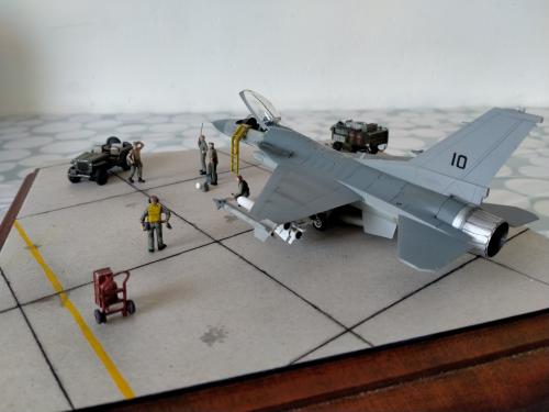 Un F16 de l'Escadrille fantôme
