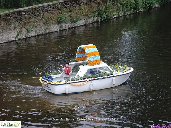 fete-des-fleurs--19-06-2011-LA--GACILLY-039.jpg