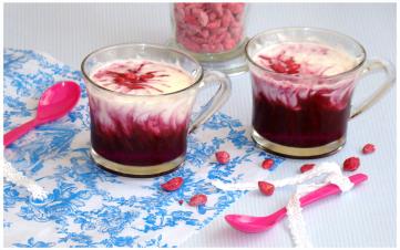 FROMAGE BLANC AUX MÛRES ET PRALINES ROSES